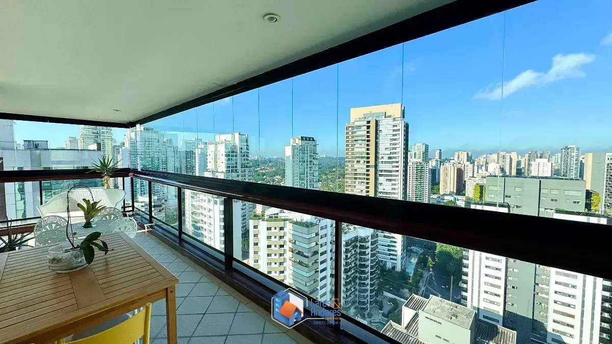 Imagem Apartamento para venda em Campo Belo com 4 quartos, sendo 3 suítes, 242m²