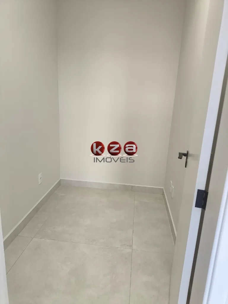 Imagem Casa de alto padrão em condomínio à venda em Valinhos-SP, Residencial Vivenda das Pitangueiras: 3 quartos, 3 suítes, 2 salas, 5 banheiros, 2 vagas, 179m².