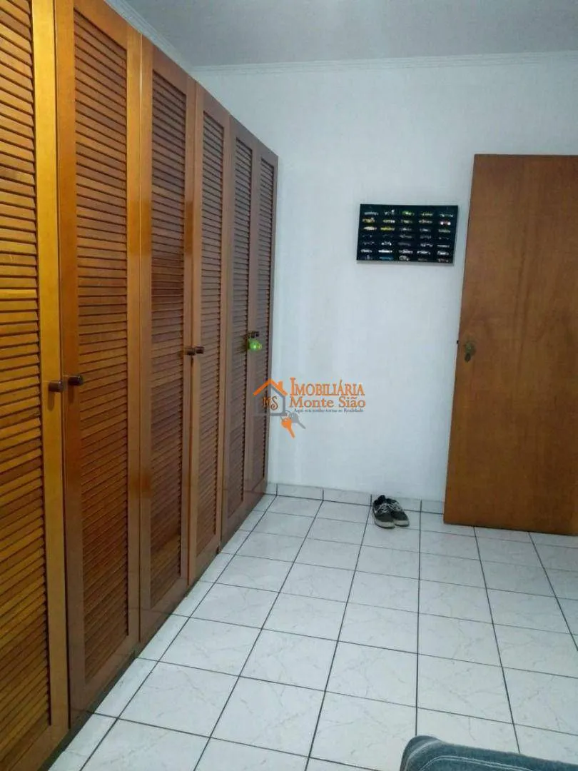 Imagem Casa com 3 dormitórios à venda, 176 m² por R$ 741.000,00 - Jardim Nova Taboão - Guarulhos/SP