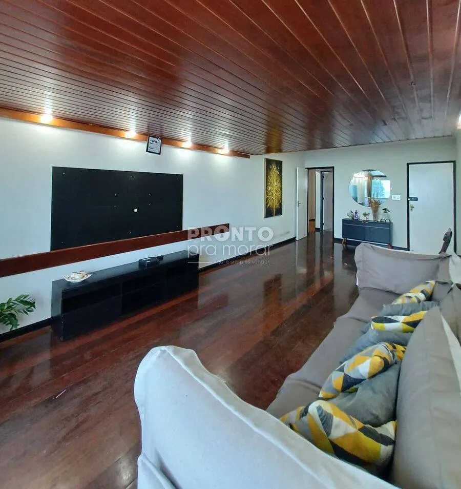 Imagem Apartamento 138,10m² na Beira Mar de Olinda - 3 quartos (1 suíte)
Beira Mar