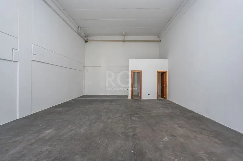 Imagem MÁFFER IMÓVEIS ALUGA - DEPÓSITO / PAVILHÃO 112m² Floresta | Porto Alegre/RS