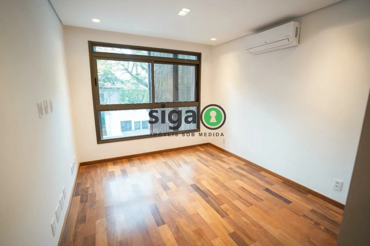 Imagem Casa em Condomínio fechado, a venda ,com 4 quartos, sendo 2 suites, 4 vagas, no Alto da Boa Vista.