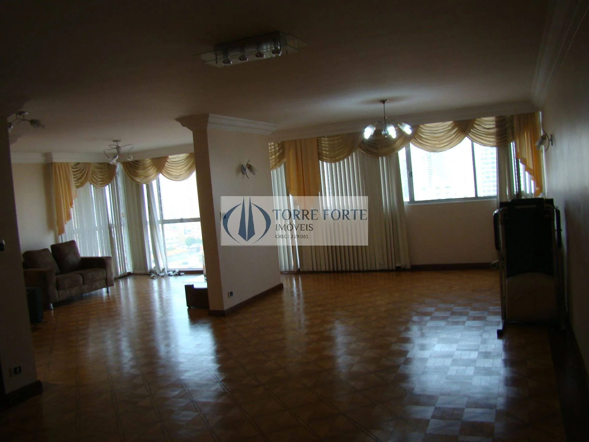 Imagem Lindo Apartamento 300m2 ,localizado na AV Paes de Barros -Mooca