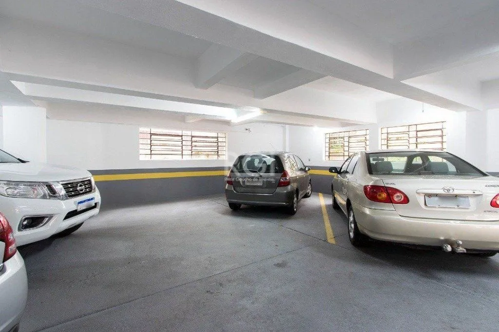 Imagem Apartamento para Venda - 101m², 3 dormitórios, 1 vaga - Menino Deus
