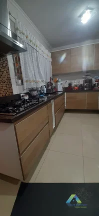 Imagem LINDO SOBRADO COM 210m² COM 3 SUÍTES COM ALTO PDRÃO DE ACABAMENTO!