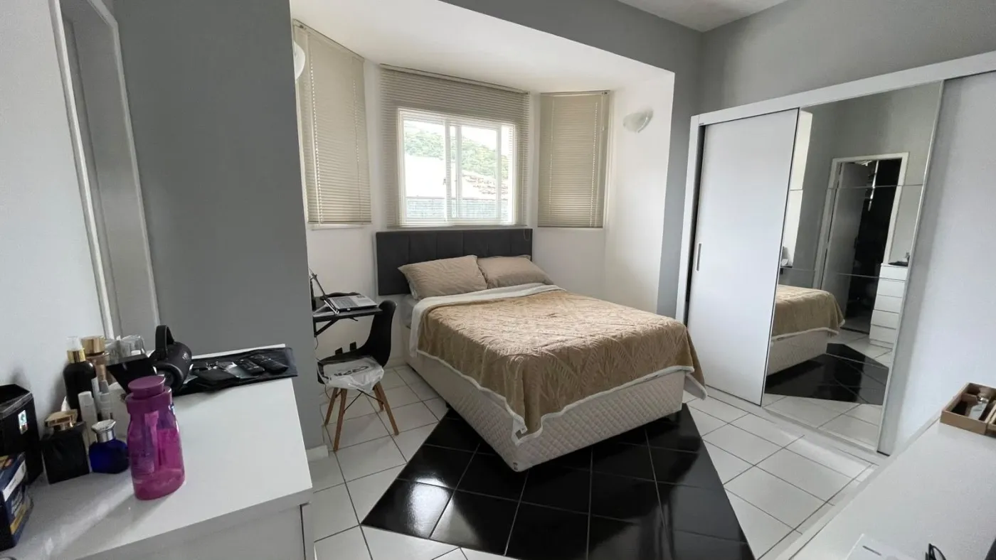 Imagem Casa para Venda em Petrópolis / RJ no bairro Corrêas