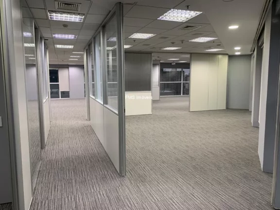 Imagem Conjunto comercial com 373m² na Vila Olímpia.