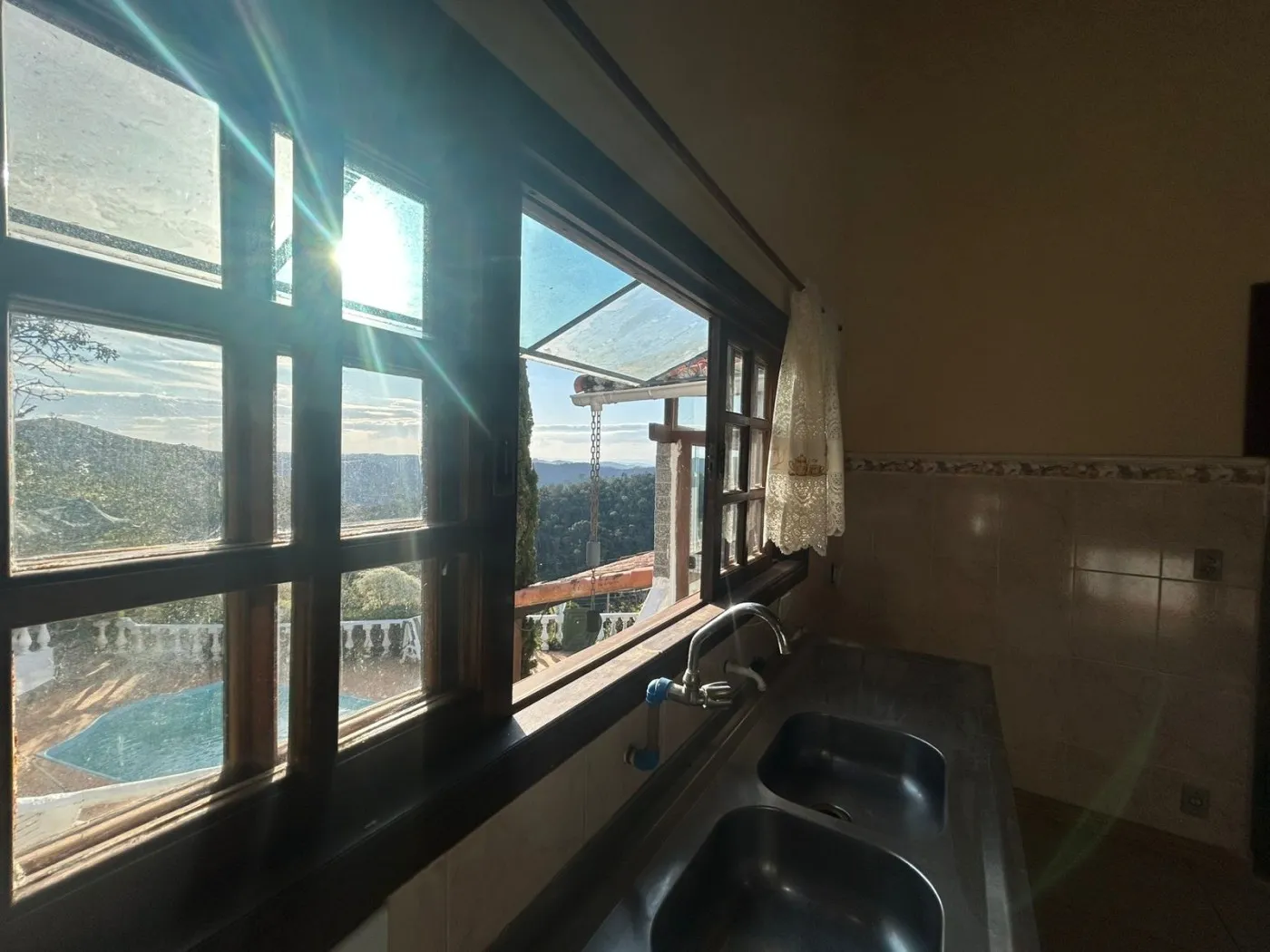 Imagem Casa em Condomínio para Venda em Petrópolis / RJ no bairro Pedro do Rio