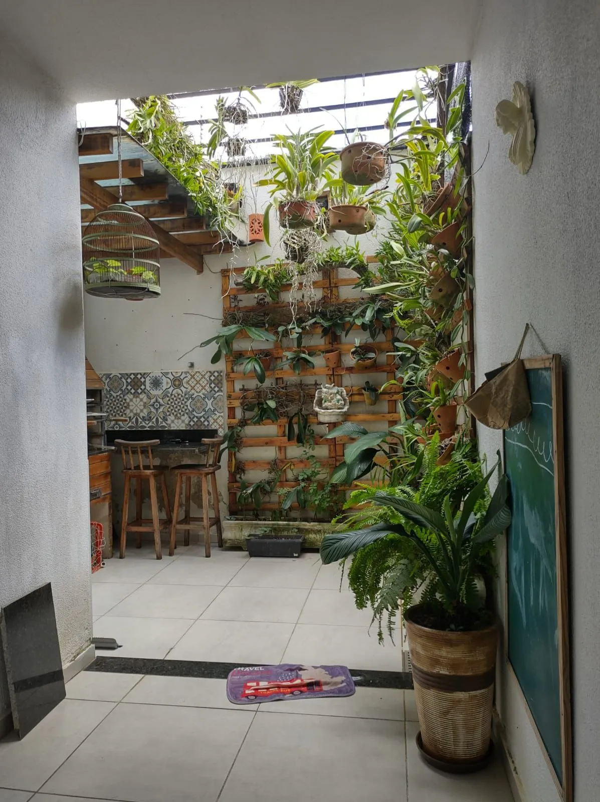 Imagem Casa Sobrado com 2 Suítes Localizada em Sorocaba.