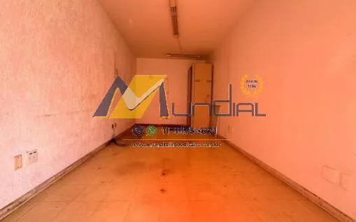 Imagem Ampla Casa Comercial para Locação com 11 Salas, Acessibilidade e 5 Vagas