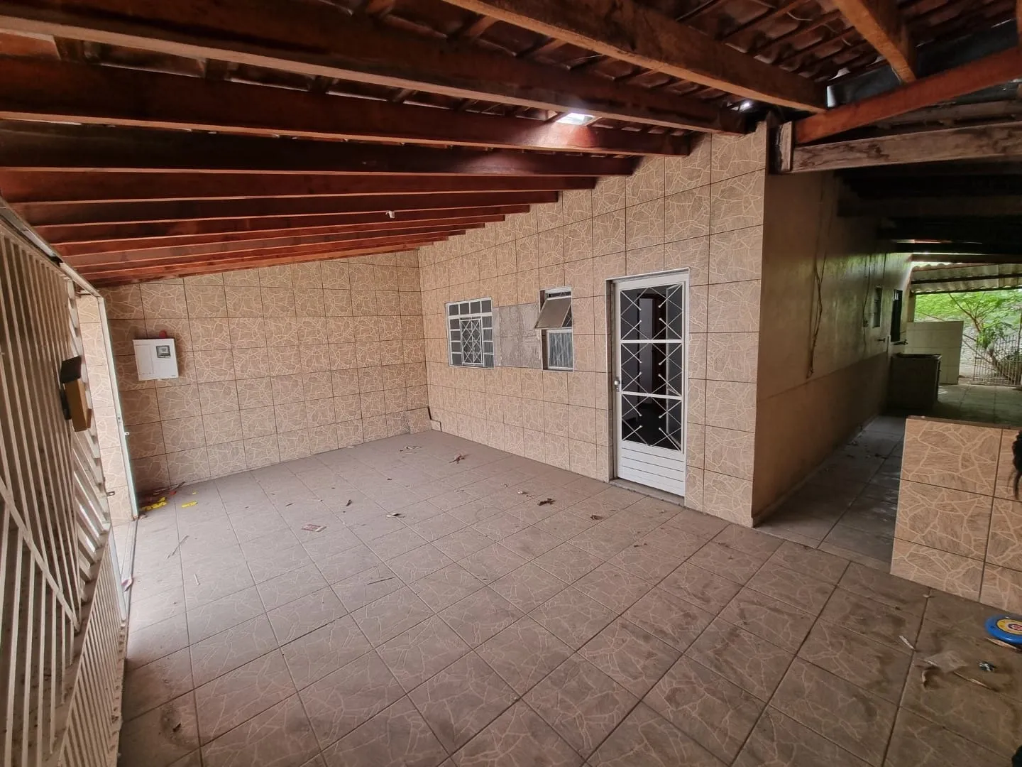 Foto do imóvel Casa à venda 2 Quartos, 2 Vagas, 140M², Marieta Azeredo, Pindamonhangaba - SP