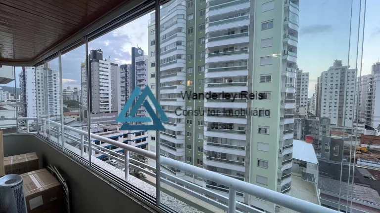 Imagem Lindo apto semi mobiliado com 3 dorm. Bairro Campinas São José SC