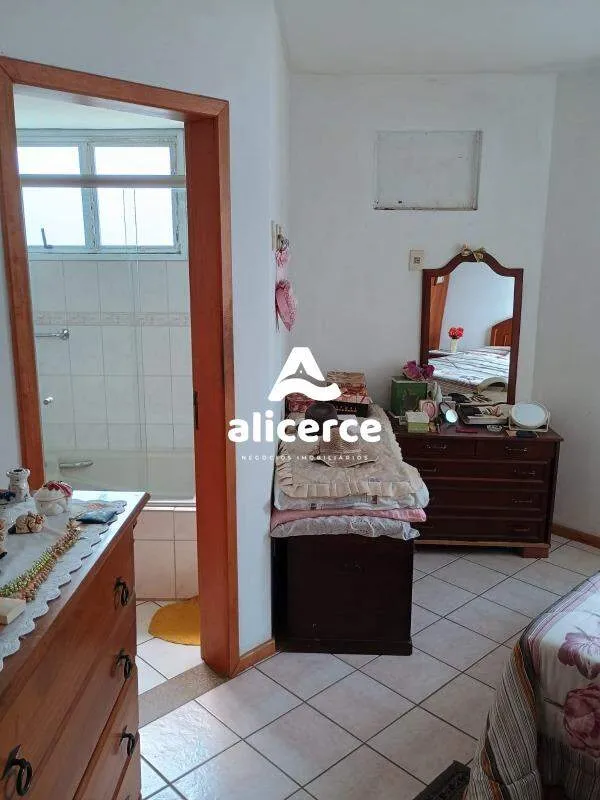 Imagem Apartamento à venda com 3 quartos 1 suíte, 123m² em Capoeiras Florianópolis