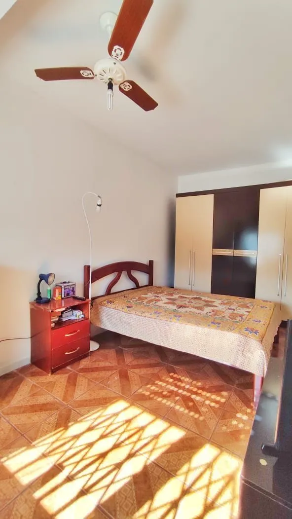Imagem Casa com 170m², 3 dorm. no bairro Jardim Itu Sabará em Porto Alegre