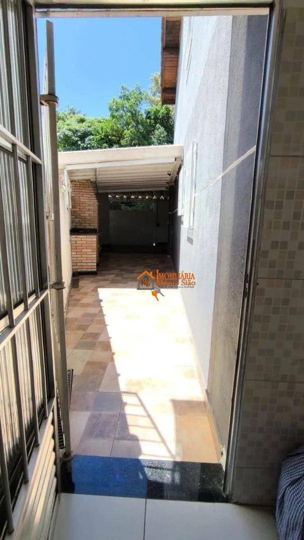 Imagem Sobrado com 3 dormitórios à venda, 186 m² por R$ 700.000,00 - Jardim Presidente Dutra - Guarulhos/SP
