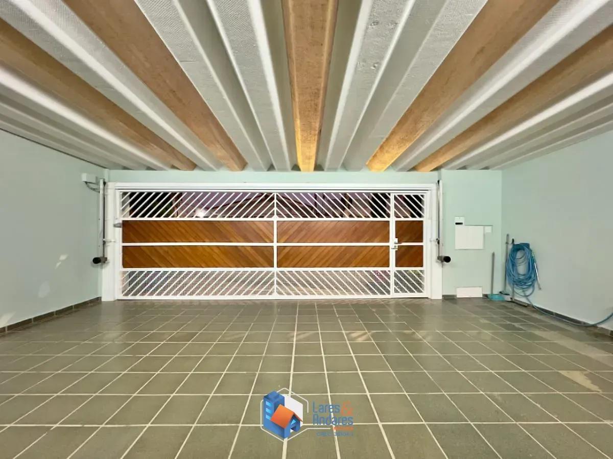 Imagem Sobrado para venda em Vila Constançia com 3 quartos, sendo 1 suíte, 300m²