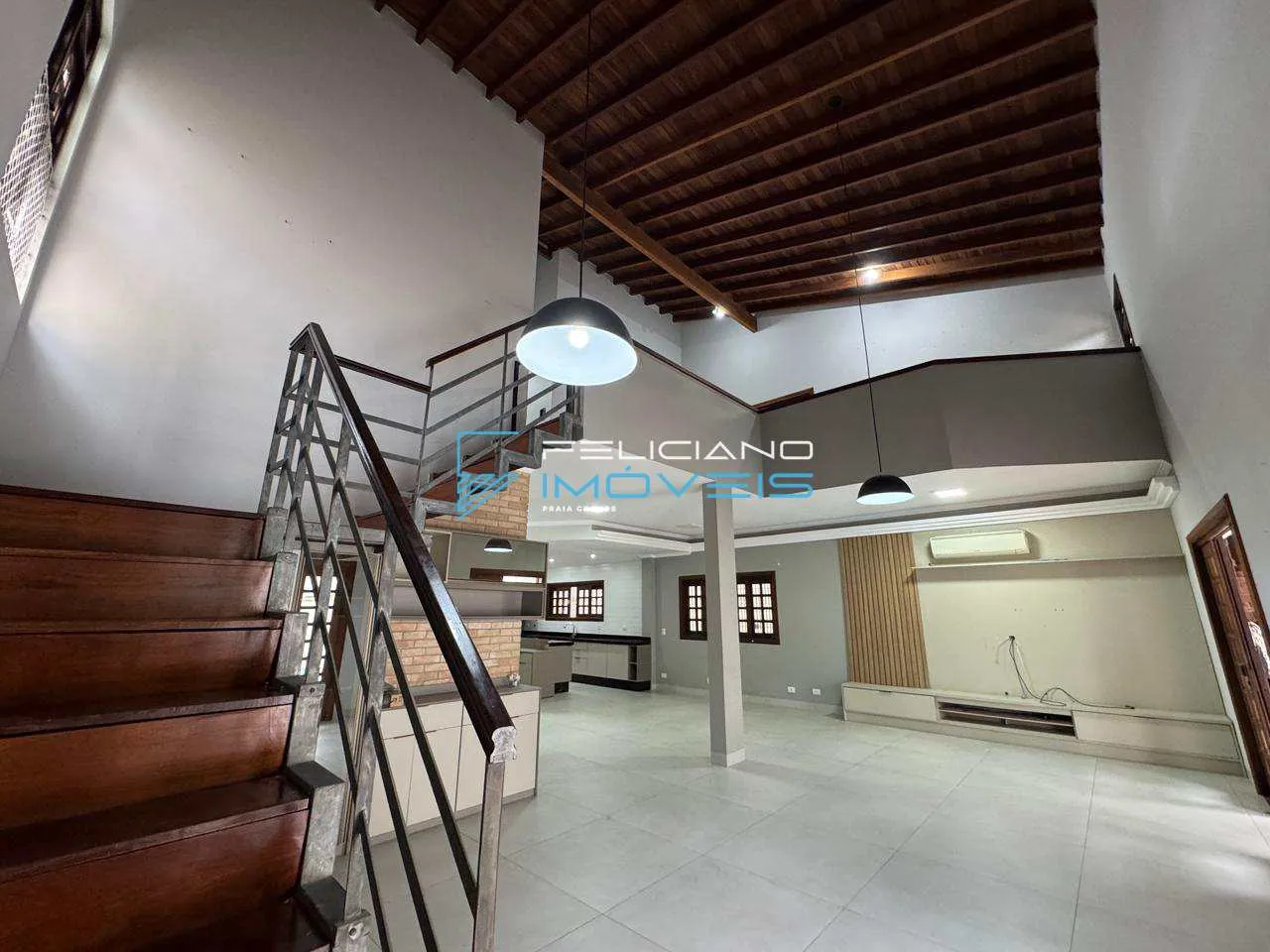 Imagem Sobrado com 4 quartos, Canto do Forte, Praia Grande - R$ 2.85 mi, Cod: 7237