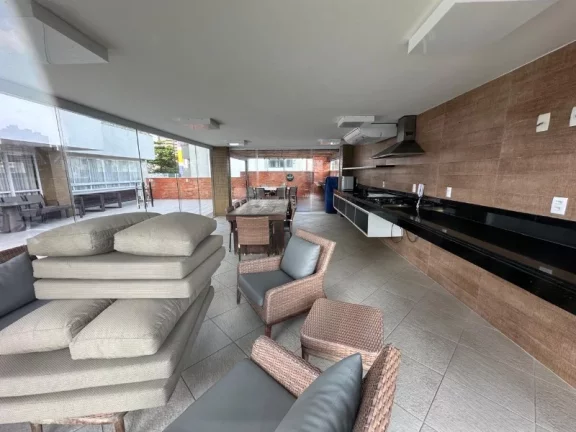 Imagem A 5ª Avenida Imóveis selecionou este apartamento de 2/4, suite, 02 varandas, vista mar, super bem localizado na Pituba: 81,23m2 por R$750.000,00
