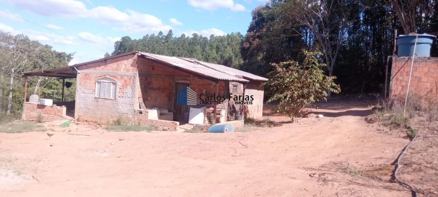 Imagem Chácara para Venda em Cidade Ocidental, Área Rural de Cidade Ocidental, 3 dormitórios, 1 banheiro, 2 vagas