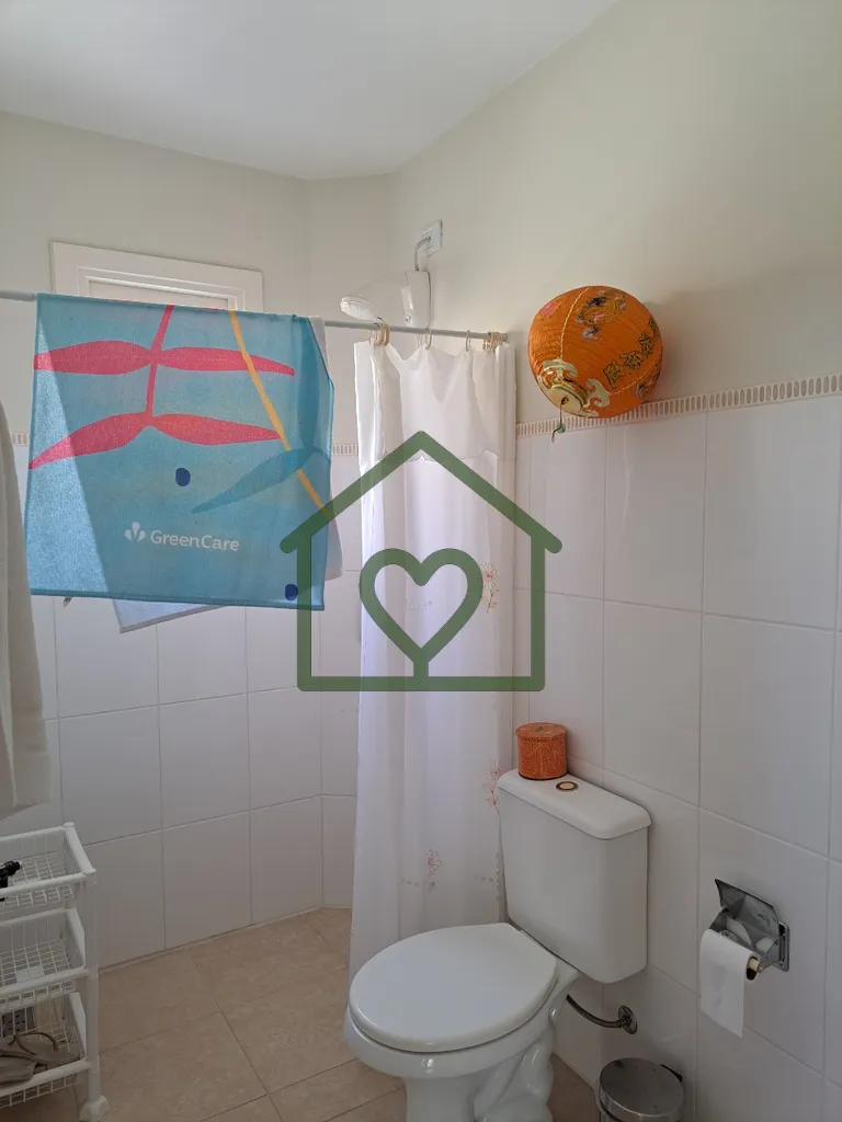 Imagem CASA l 4 DORMITÓRIOS l 3 SUÍTES l SEMI MOBILIADA I 8 VAGAS l CRISTAL l ZONA SUL 
 
ABRIANOS vende ...