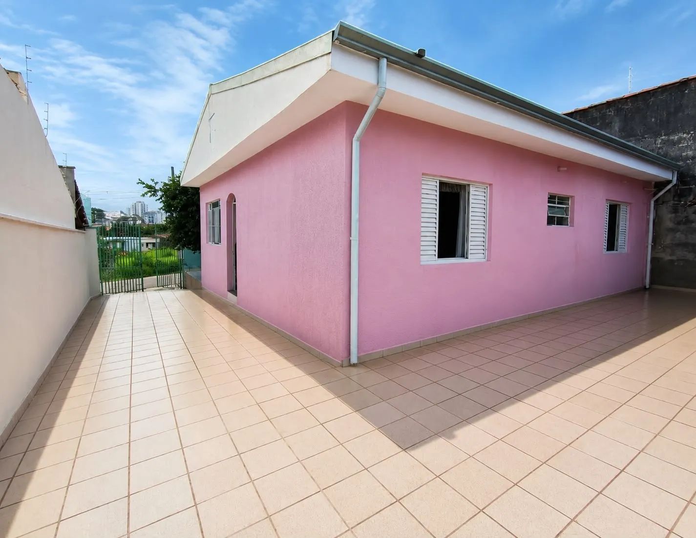 Imagem Casa Térrea à Venda - Jardim Itanguá 2 - Zona Oeste de Sorocaba/SP