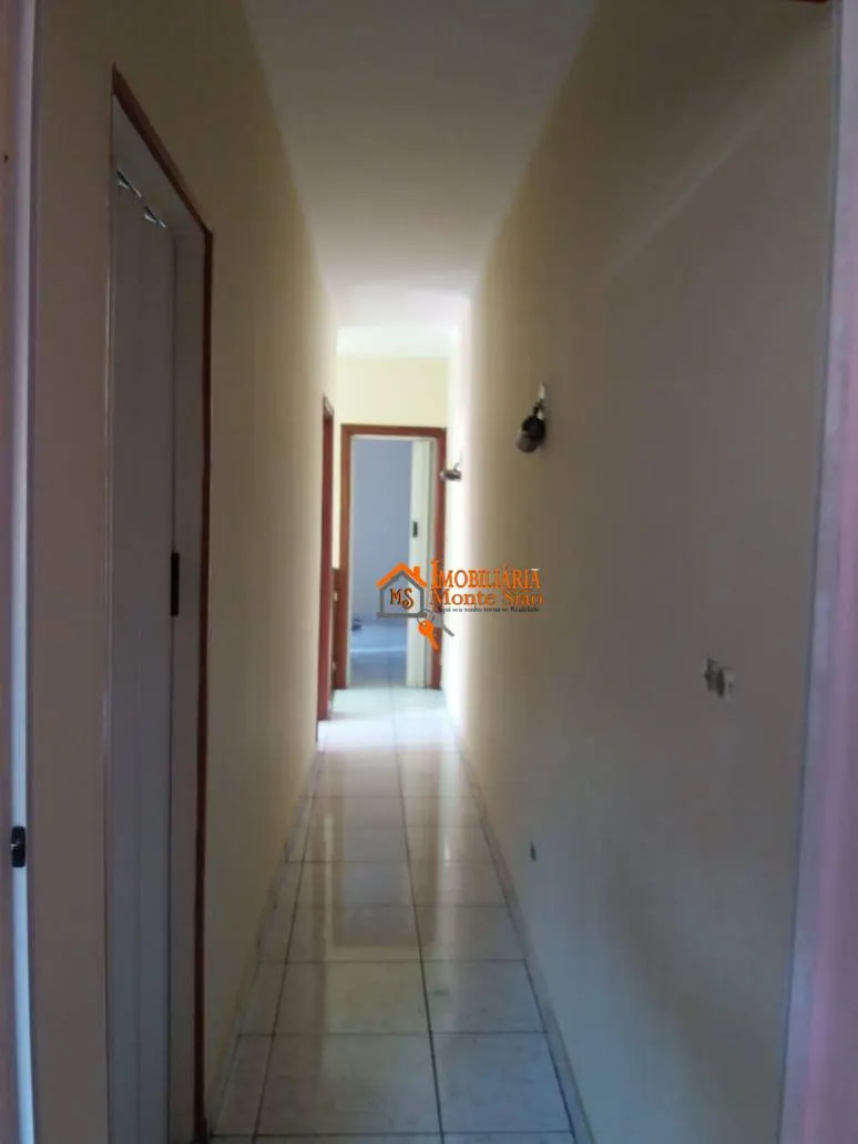 Imagem Sobrado com 3 dormitórios à venda, 200 m² por R$ 740.000,00 - Parque Continental - Guarulhos/SP