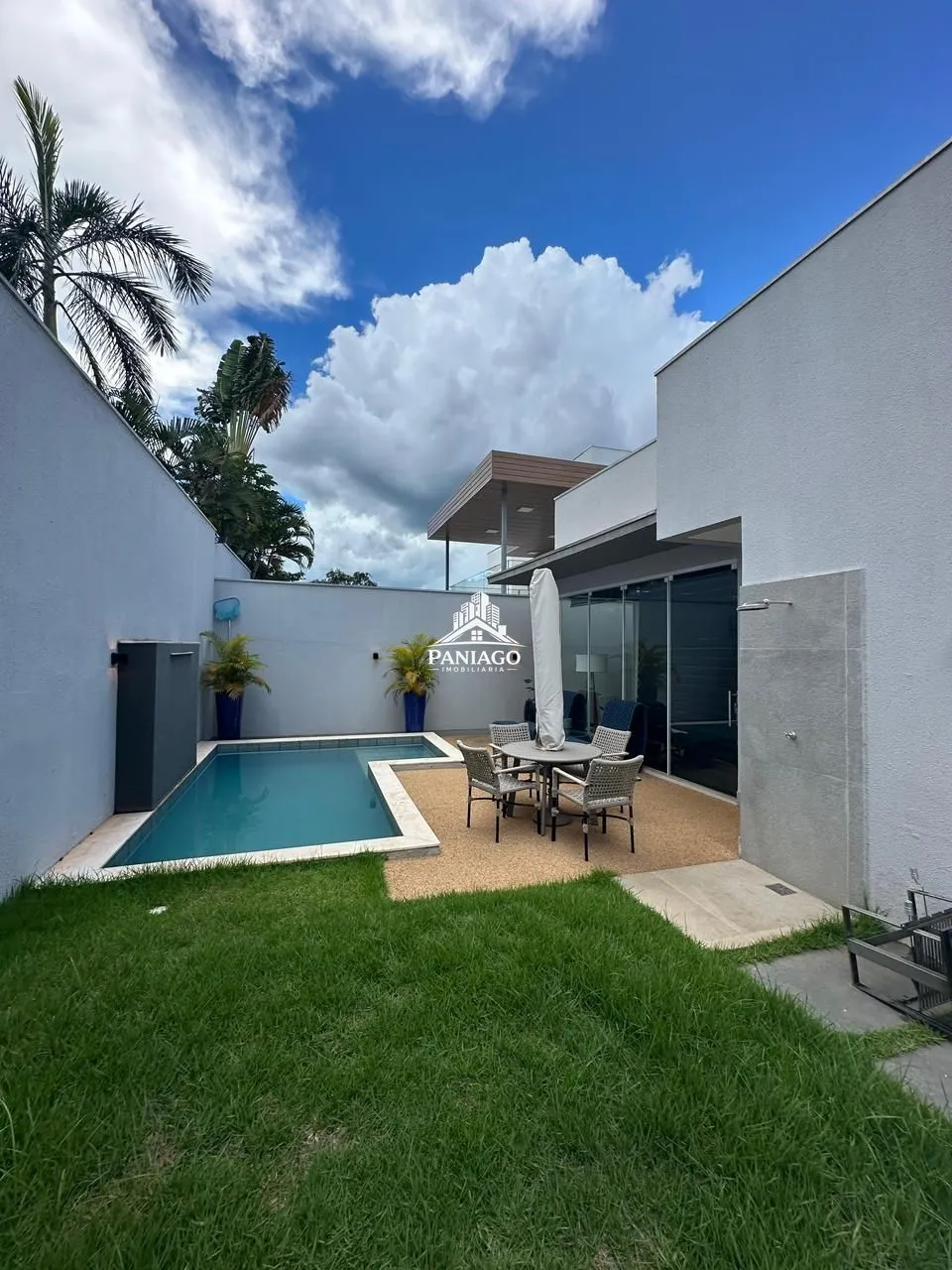 Imagem Sobrado de Alto Padrão para Locação - Belvedere I Cuiabá/MT