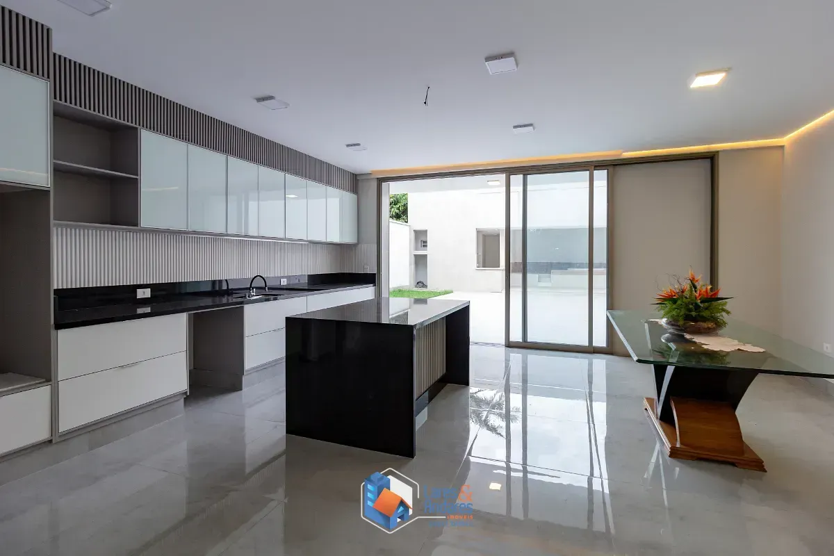 Imagem Sobrado para venda em Jardim Prudência com 4 quartos, sendo 4 suítes, 462m²