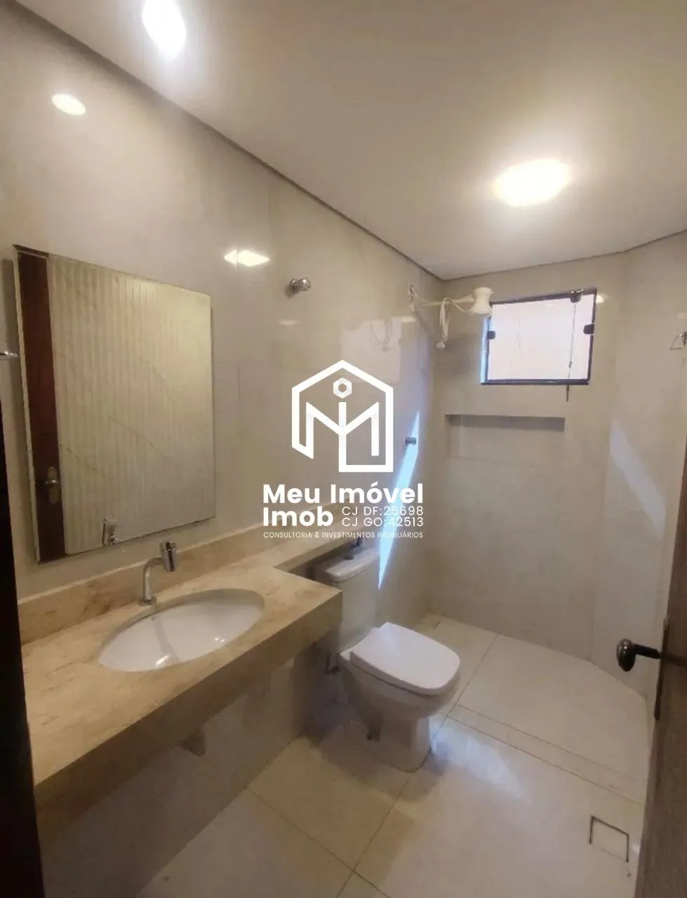 Imagem Casa 3 Quartos 1 Suíte 200m² 4 Vagas Águas Claras/DF