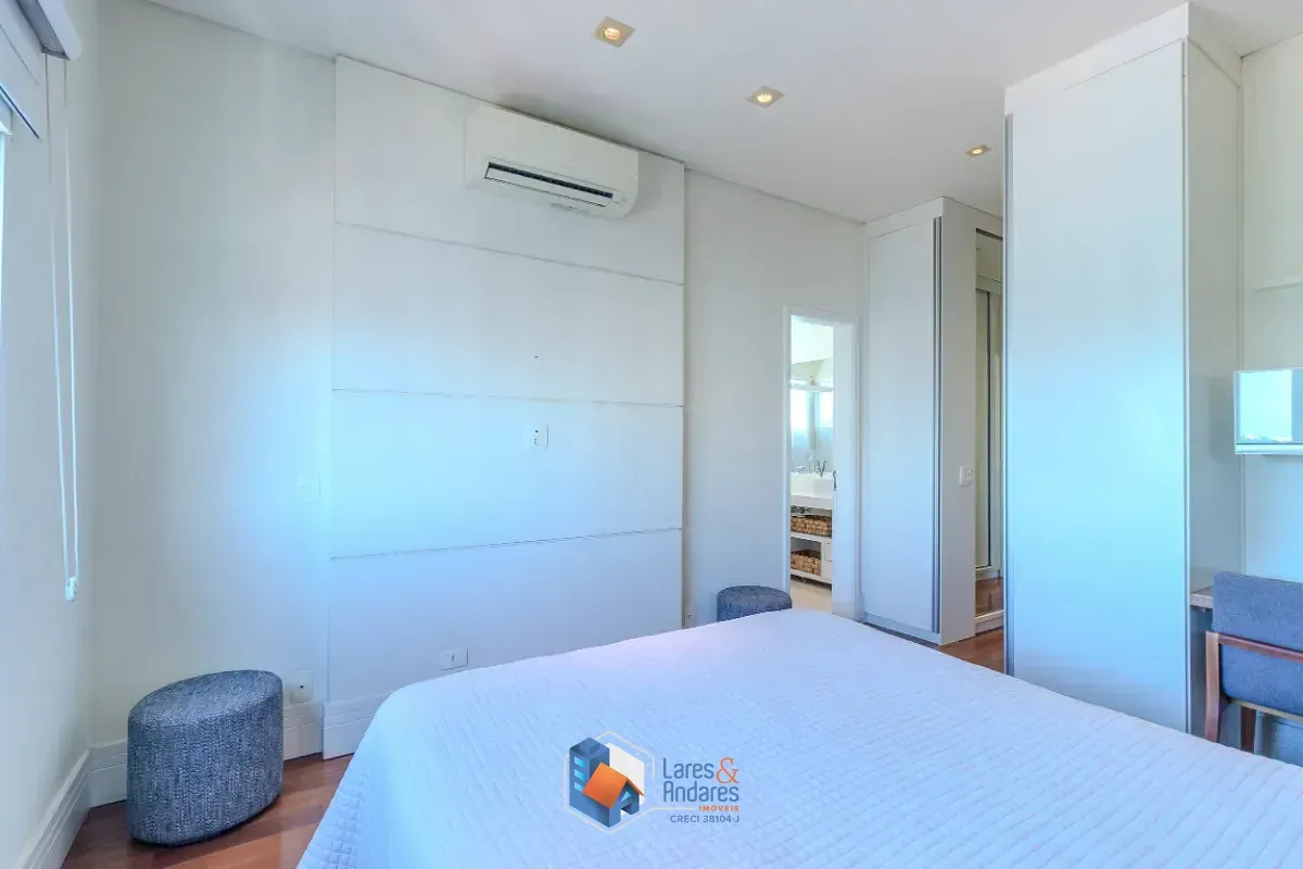 Imagem Apartamento para venda em Campo Belo com 3 quartos, sendo 3 suítes, 161m²