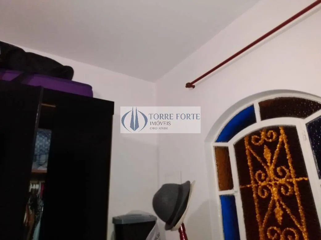 Imagem Casa Assobradada com 4 dormitórios, 1 suíte, 2 vagas de garagem, Demarchi