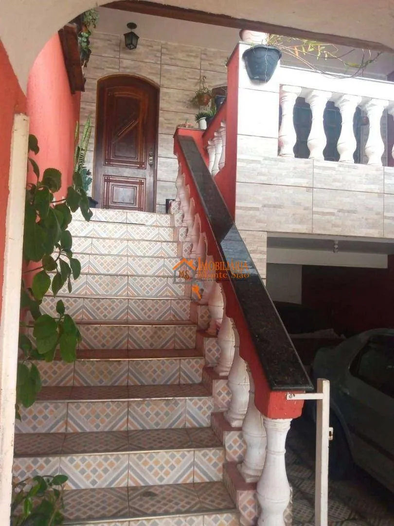 Imagem Sobrado com 3 dormitórios à venda, 250 m² por R$ 530.000,00 - Parque Continental - Guarulhos/SP