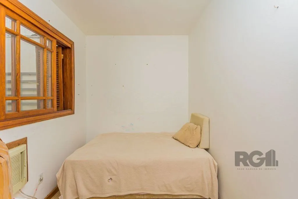 Imagem Casa de 2 dormitórios no bairro Passo das Pedras