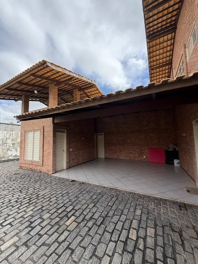Imagem Sobrado com 4 Quartos à Venda, 500 m² em Edson Queiroz - Fortaleza