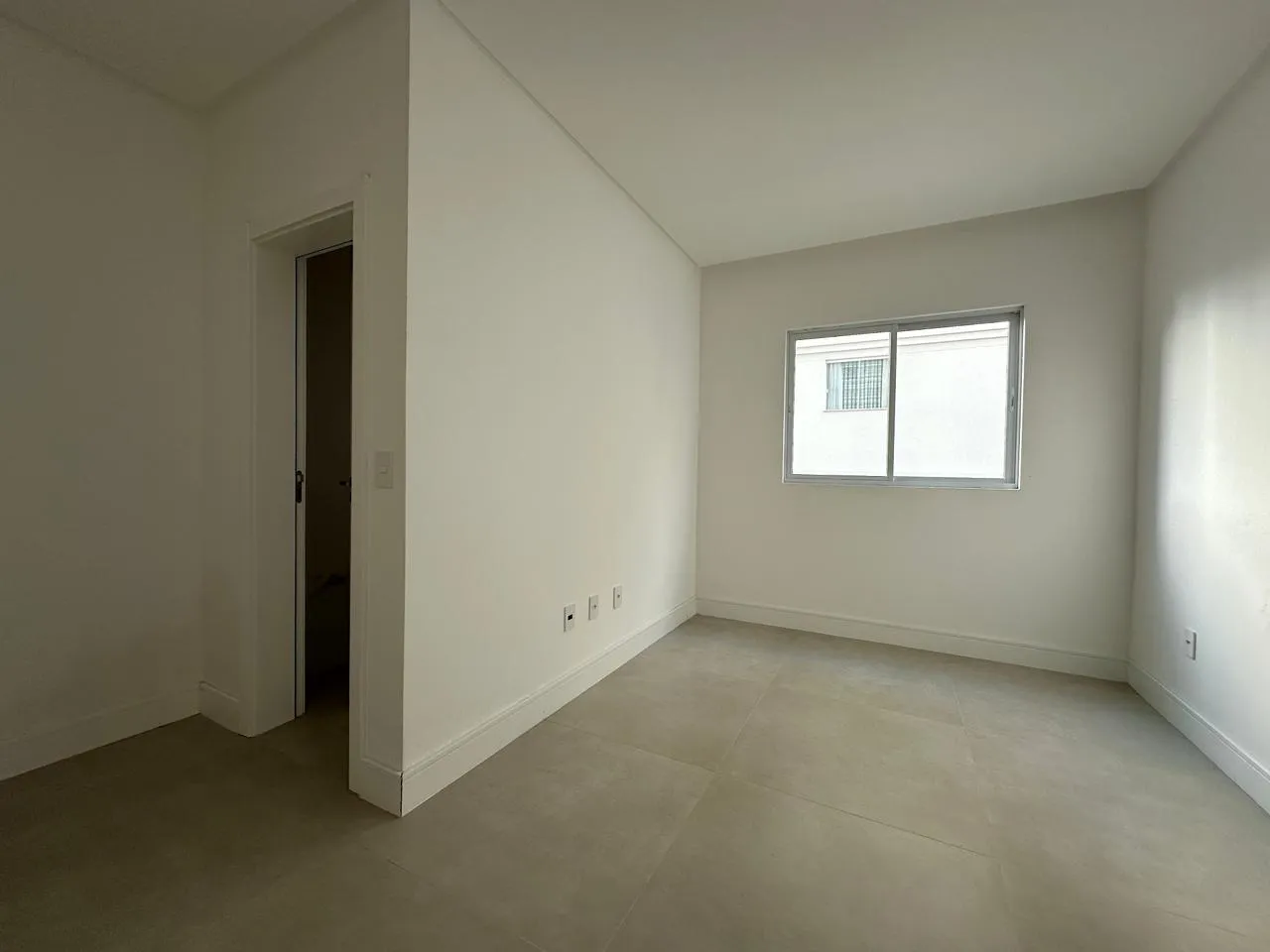 Imagem Apartamento à venda com 147m2 por R$ 1.650.000,00