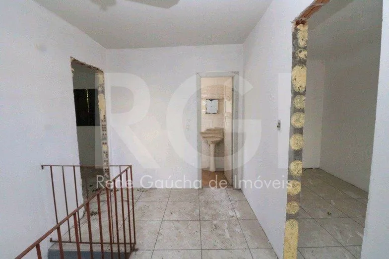 Imagem Casa para Venda - 280m², 3 dormitórios, 4 vagas - Cidade Baixa