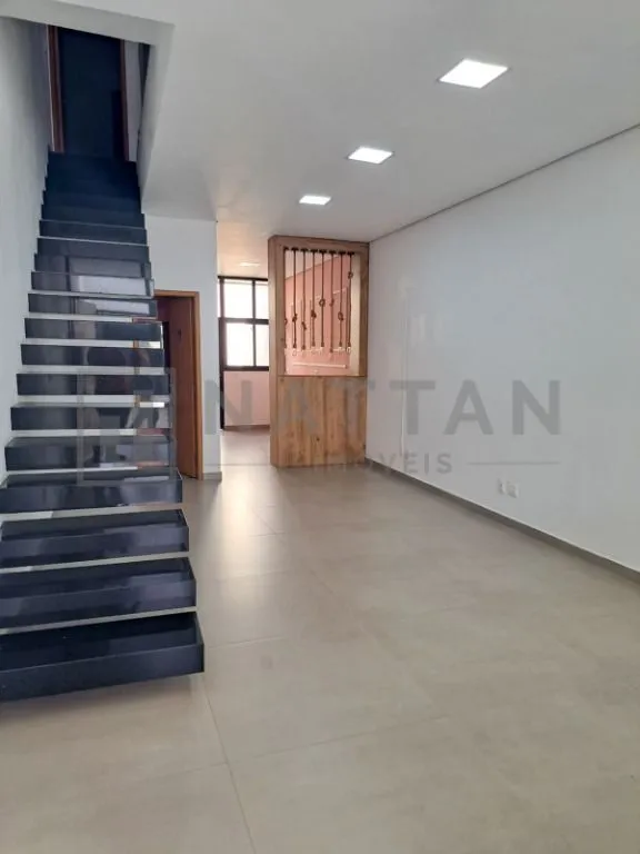 Imagem Imóvel para locação com 3 suítes, 130 m², quintal e acabamento de alto padrão