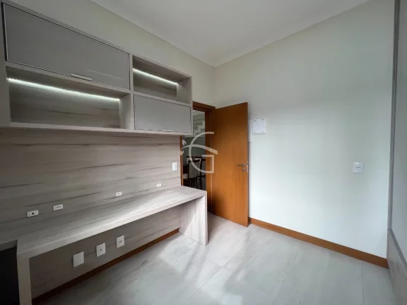 Imagem Essa casa de alto padrão é linda e encantadora.