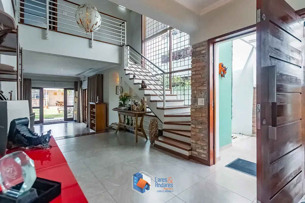 Imagem Casa para venda em Planalto Paulista com 3 quartos, sendo 3 suítes, 400m²