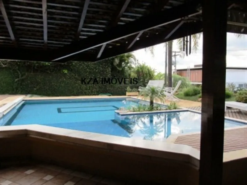 Imagem Casa de luxo em condomínio: 4 quartos, 3 suítes, 2 salas, 6 banheiros, 4 vagas de garagem em Valinhos-SP, no Condomínio Village Visconde de Itamaracá!