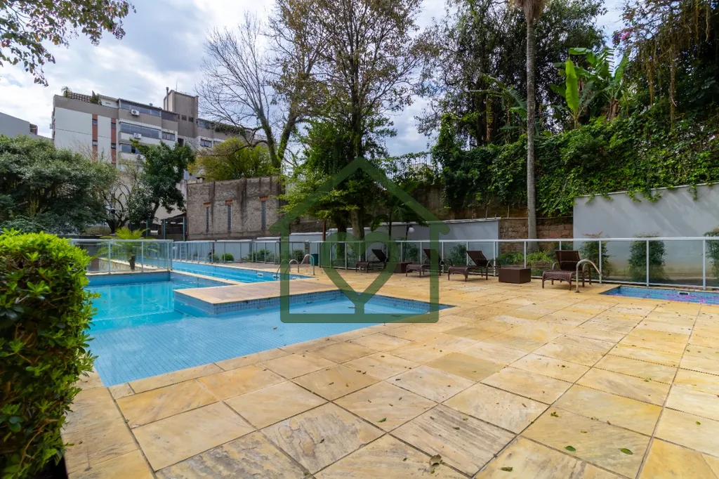 Imagem Exclusivo - Apartamento com Vista Deslumbrante no Petrópolis 
 
Encante-se com este maravilhoso apa...