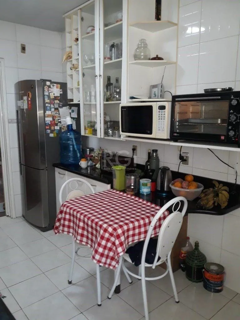 Imagem Apartamento 03 dormitórios (01 suíte), com vaga escriturada, no bairro Santana, em Porto Alegre - RS