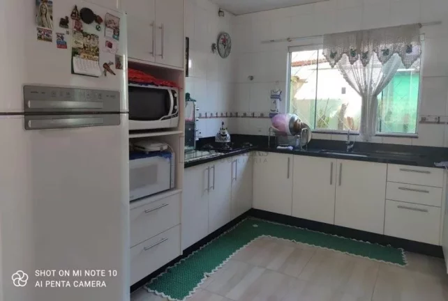 Imagem Casa com kitnet agregada em Balneário Camboriú.