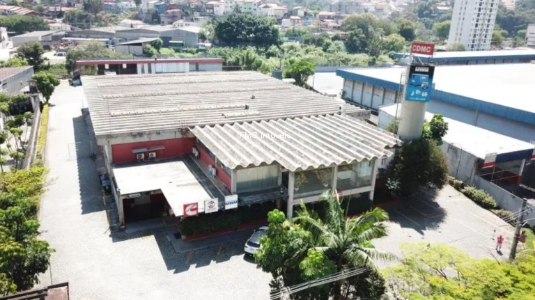 Imagem Oportunidade única: Galpão comercial à venda em Taboão da Serra-SP, Jardim Monte Alegre, com 100 vagas de garagem e 3.508,00 m² de área.