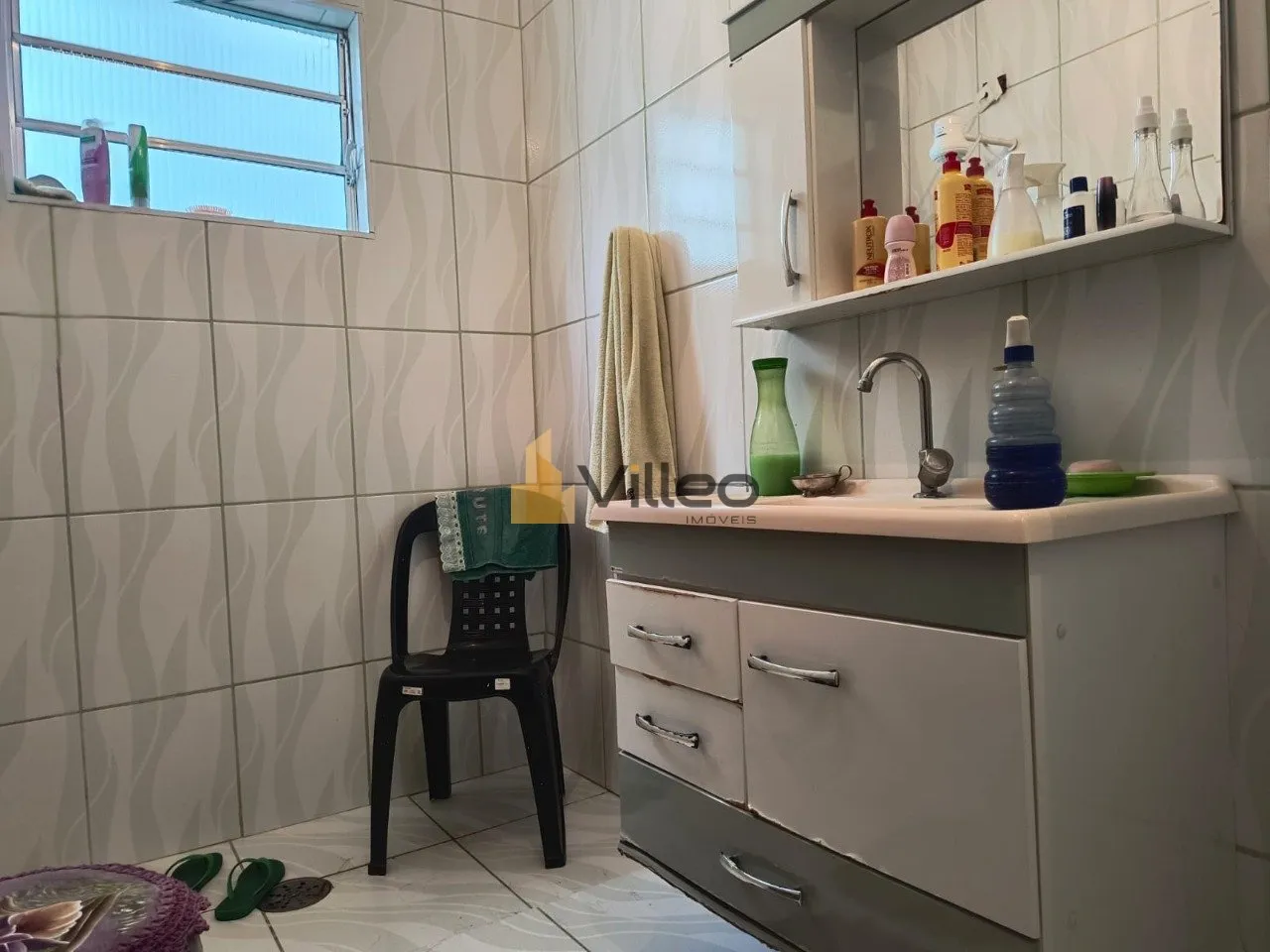 Imagem Apresentamos esta residência elegante e funcional localizada no Jardim Itanguá II, uma região em ...