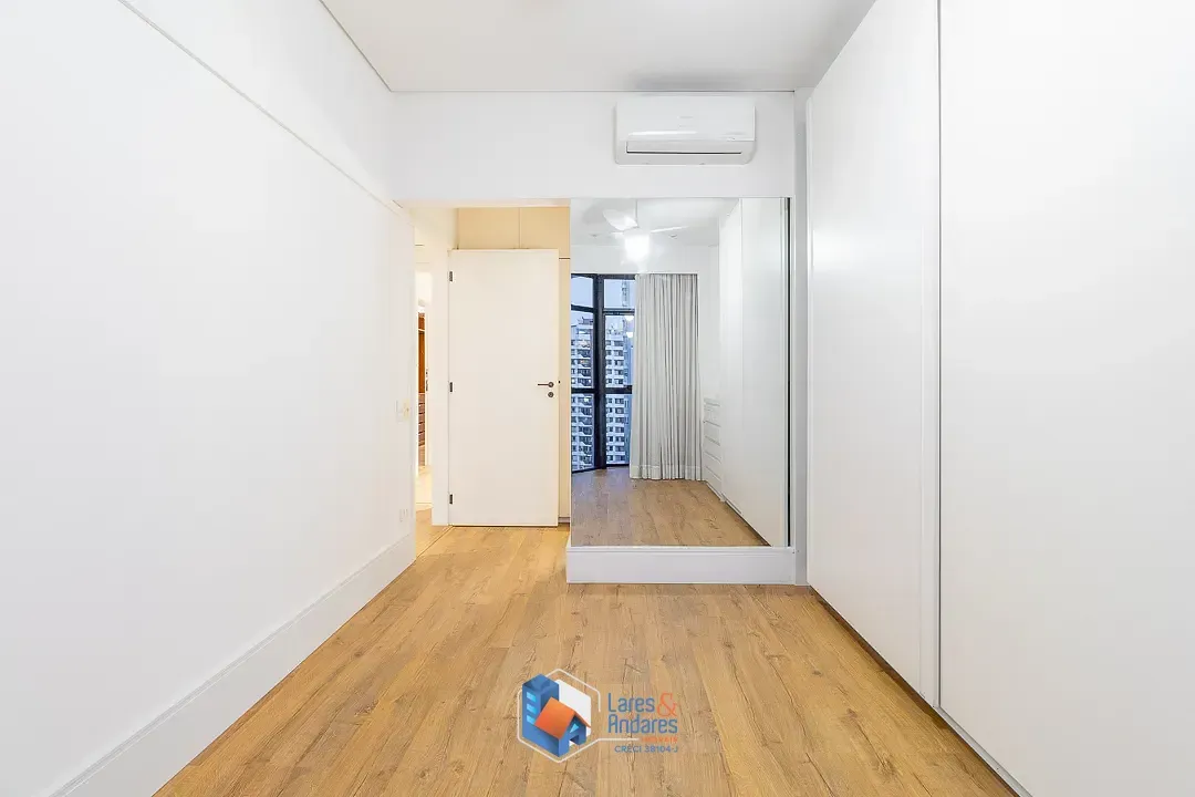 Imagem Duplex para venda em Pinheiros com 2 quartos, sendo 2 suítes, 132m²