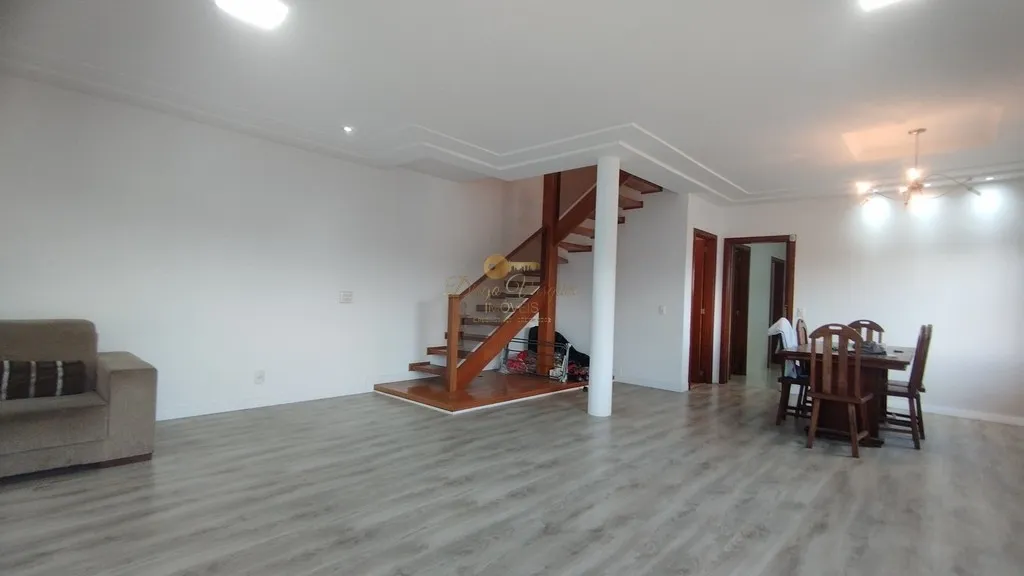 Imagem Casa para Venda em Teresópolis / RJ no bairro Panorama