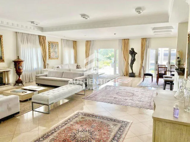 Imagem ALPHAVILLE RESIDENCIAL 8 - Casa à venda no bairro Alphaville - Santana de Parnaíba/SP
