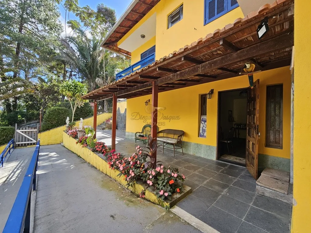 Imagem Casa para Venda em Teresópolis / RJ no bairro Pessegueiros