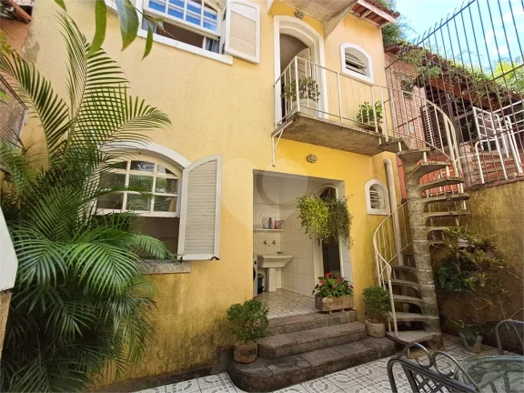 Imagem Casa de Vila à venda com 3 quartos, sendo 3 suítes, em Vila Madalena, São Paulo - SP